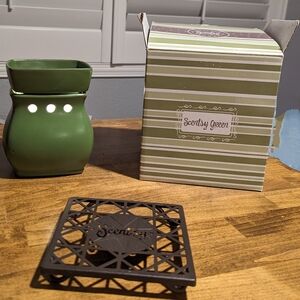 SCENTSY Wax Warmer GREEN CURVE Full Size Tabletop Nightlight Retired